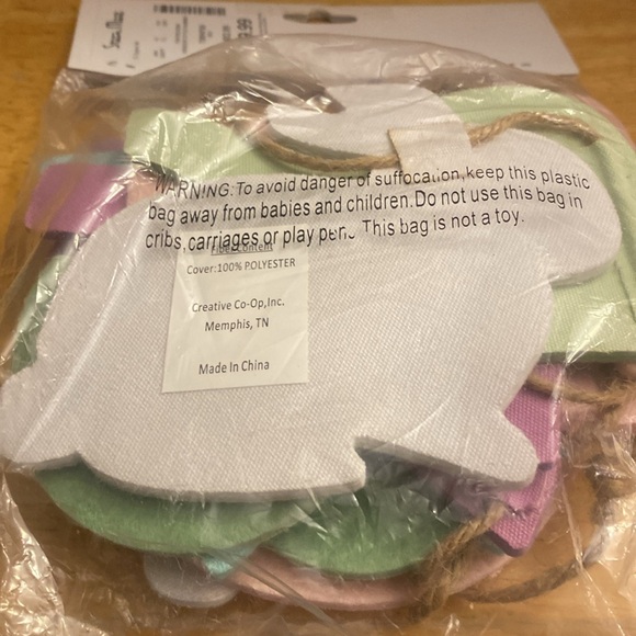 Pastel Bunny Banner. 72 in. 100 % poly Foam like. Says Hoppy Easter. NWT. NIP - Picture 4 of 5